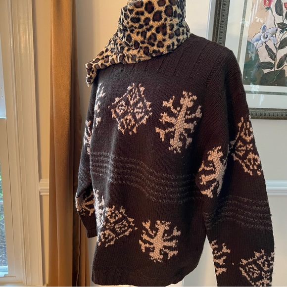 JEFFREY BANKS – 100% Wool Hand Knit Long Sleeve Sweater as Women’s SKI SWEATER - Picture 2 of 9